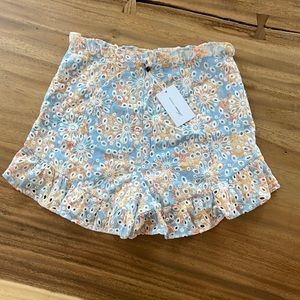 Lovers + Friends - Charolette Short “Brooklyn Eyelet” print size M